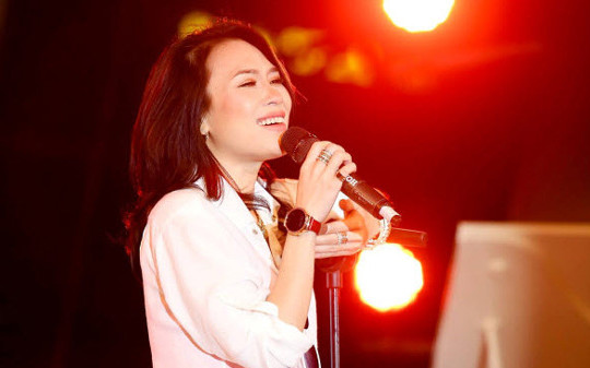 Mỹ Tâm, Jimmii Nguyễn lần đầu đứng chung sân khấu Live Concert “Đừng Hỏi Em”