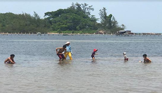 Chuyện người anh hùng lặng lẽ cùng Bãi Thơm