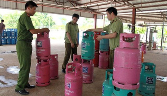 Xử lý nghiêm, kiên quyết xóa bỏ tình trạng sang chiết gas trái phép