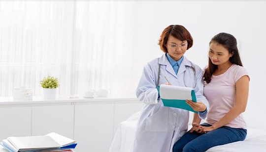 Khách hàng Vinamilk khám sức khoẻ miễn phí tại phòng khám An Khang