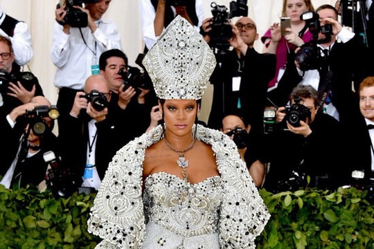 Dàn sao càn quét thảm đỏ MET Gala 2018