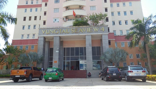 Điều tra vụ dâm ô trong cầu thang máy chung cư