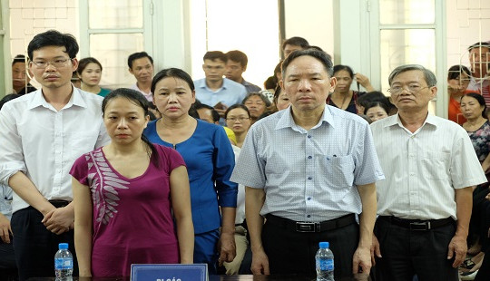 Được thay đổi tội danh, cựu Phó GĐ Sở NN&PTNT Hà Nội lĩnh án 12 năm tù