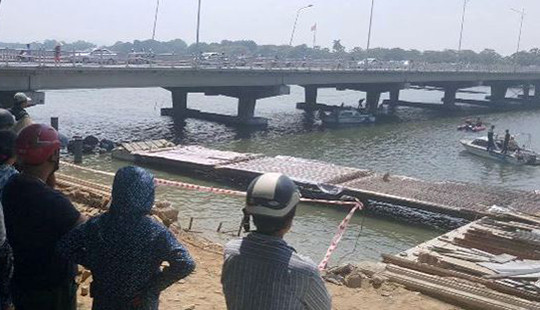 Tìm thấy thi thể 2 cha con gieo mình xuống sông Hương