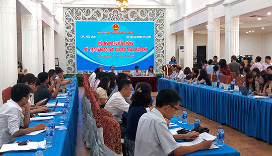 Khai mạc Hội nghị truyền thông về việc làm với cơ quan báo chí