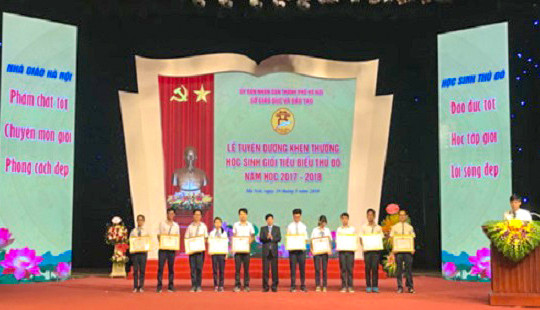 Hà Nội tuyên dương những học sinh giỏi tiêu biểu thủ đô