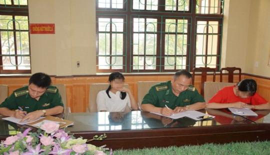 Bị lừa bán sang Trung Quốc, 2 nữ sinh báo tin cho cô giáo qua facebook