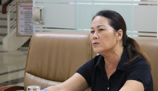 Chủ quán thu tiền ghế ngồi của khách ở bãi biển Đồ Sơn bị phạt 2 triệu đồng
