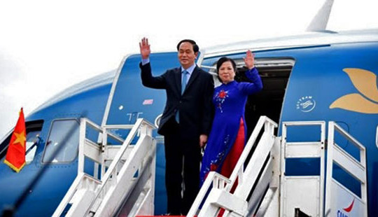 Chủ tịch nước và Phu nhân lên đường thăm cấp Nhà nước tới Nhật Bản
