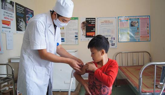 Gia đình chủ quan, 2 trẻ tử vong sau khi bị chó dại cắn