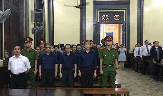 Hứa Thị Phấn lãnh án 30 năm tù và bồi thường hơn 16.796 tỷ đồng