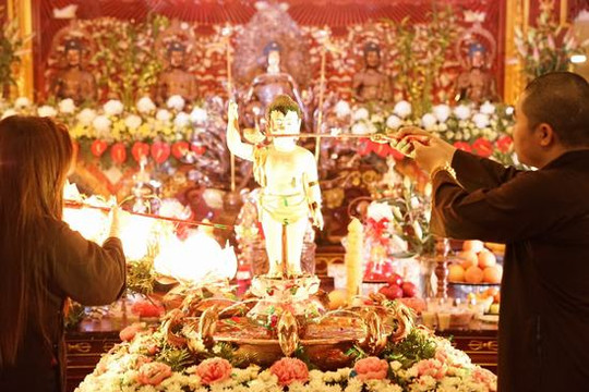 Ấm lòng kiều bào dự lễ Phật đản tại Matxcơva