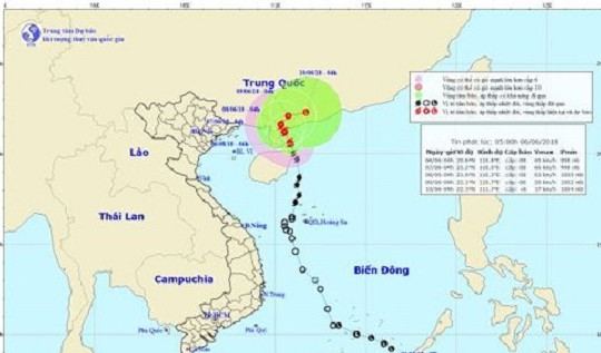 Bão số 2 giật cấp 10 trên Biển Đông