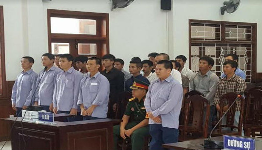 Nguyên Đại úy Biên phòng "đạo diễn" phá rừng lĩnh 4 năm tù