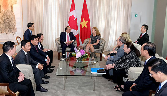 Thủ tướng tiếp Thủ hiến bang Québec; hội kiến với Toàn quyền Canada