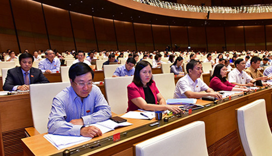 Quốc hội biểu quyết thông qua Luật An ninh mạng
