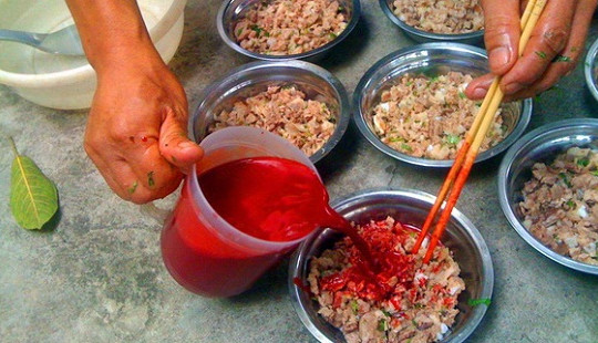Thái Bình:  Ăn tiết canh lợn rừng, 50 người bị ngộ độc