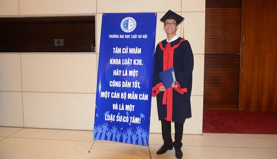 Thủ khoa đầu ra của Trường ĐH Luật Hà Nội chia sẻ bí quyết học ngành Luật