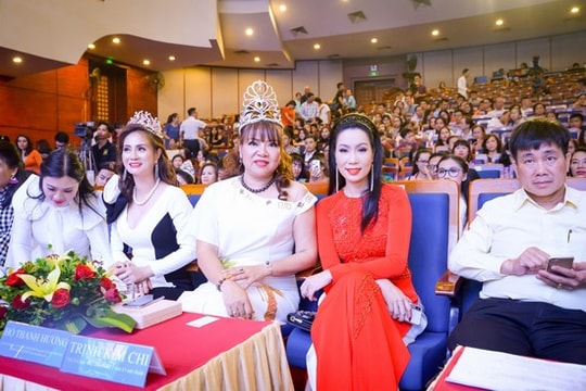 Á hậu – NSƯT Trịnh Kim Chi làm Đại sứ Hành trình kết nối yêu thương