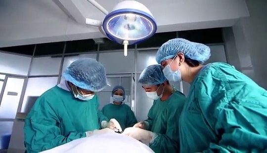 Suýt hỏng "cậu nhỏ" vì cắt bao quy đầu ở phòng khám tư
