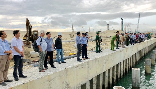 Quảng Ngãi: Tổ chức khai quật tàu cổ đắm tại biển Dung Quất