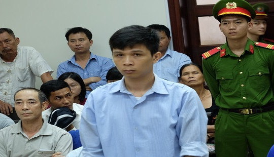 Án mạng sau cái bắt tay làm hòa
