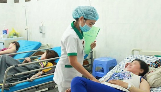 13 công nhân cấp cứu do ngộ độc khí amoniac