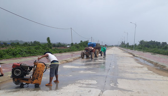 Kon Tum: Hơn 4,1km đường "ngốn" 250 tỷ đồng, chưa làm xong đã có dấu hiệu xuống cấp