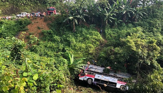 Khởi tố hình sự vụ xe khách giường nằm lao xuống vực ở Cao Bằng