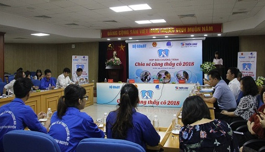 Chương trình Chia sẻ cùng thầy cô: Mang những câu chuyện đẹp về tấm lòng người thầy giáo