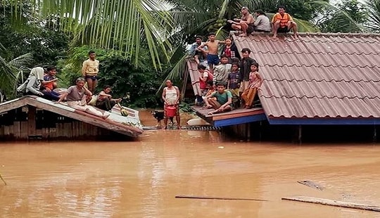Vỡ đập thủy điện ở Lào: Chạy đua với thời gian để cứu người còn sống