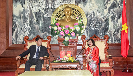 Phó Chánh án TANDTC Nguyễn Thúy Hiền tiếp đoàn Hội Luật học tỉnh Sơn Đông, Trung Quốc