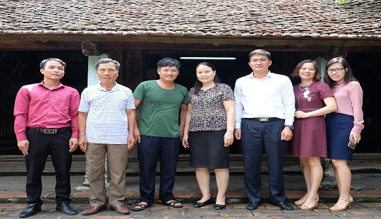 Đoàn công tác TANDTC thăm hỏi, thắp hương tưởng nhớ các Mẹ Việt Nam Anh hùng