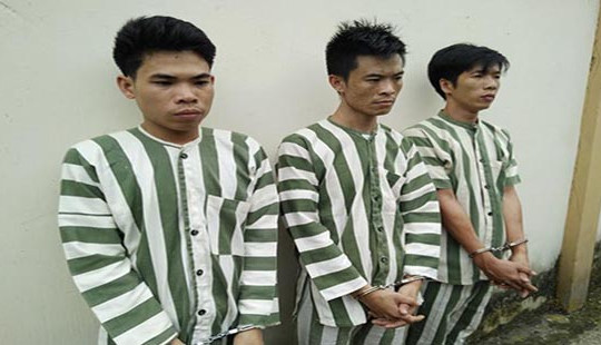 Bắt giữ nhóm đối tượng dọa giết người cướp ô tô