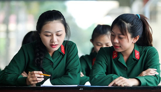 Điểm chuẩn 18 trường quân đội năm 2018