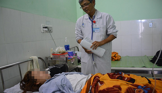 Cô giáo bị đánh yêu cầu xử lý hình sự phụ huynh