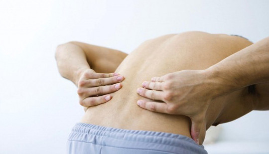 Bệnh đau nhức xương khớp trong thời tiết giao mùa và những lưu ý