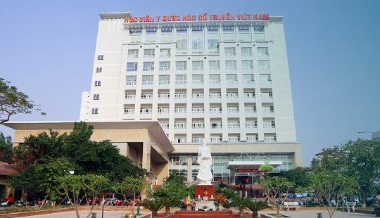 Học viện Y dược học cổ truyền Việt Nam trao bằng tốt nghiệp cho 502 học viên