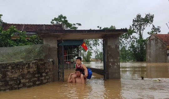 8 người chết, 2 người mất tích do mưa lũ sau bão số 4