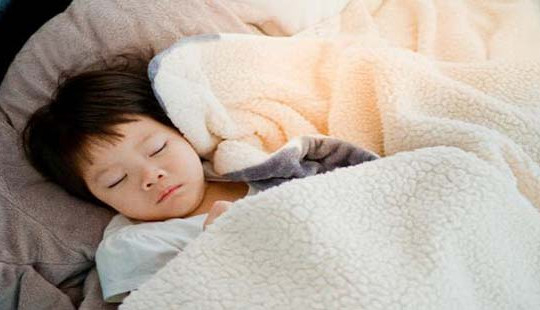 Tư vấn trực tuyến cùng chuyên gia: Tại sao ngủ ngon giúp bé thông minh hơn?