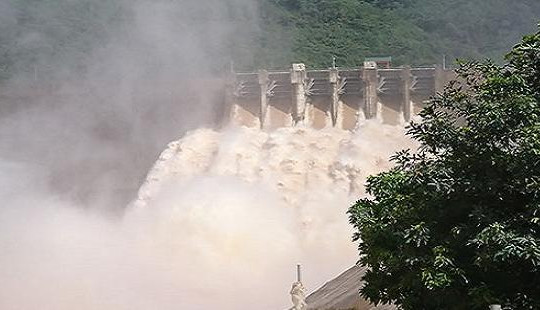 Nghệ An: Thủy điện Bản Vẽ xả lũ lớn nhất 8 năm qua