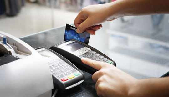 Siết quản lý hoạt động thanh toán qua POS, ví điện tử