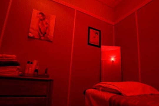 Giả danh Cảnh sát cưỡng đoạt 5 triệu đồng của quán massage
