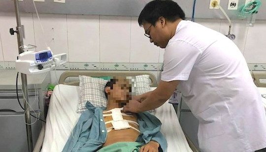 Cứu sống nam bệnh nhân bị đâm thấu tim