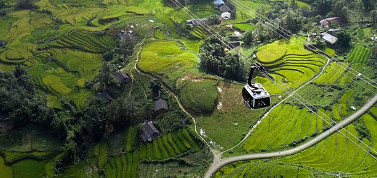 Ngắm Fansipan đẹp lạ mùa lúa chín