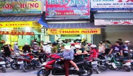 Truy bắt nhóm thanh niên dùng hung khí chém người