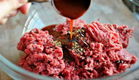 Nghi nhiễm khuẩn E.Coli, Mỹ thu hồi hơn 60 tấn thịt bò