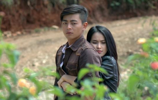 Vẻ đẹp nên thơ nhưng gai góc của Đà Lạt trong “Trang Trại Hoa Hồng”