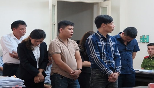 Lừa đảo chiếm đoạt tài sản, hàng loạt các bị cáo lĩnh án