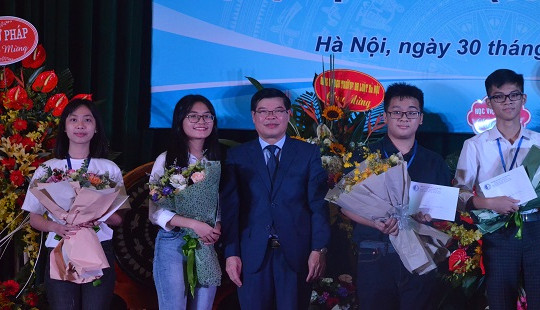 Sinh viên là những hạt ngọc sáng